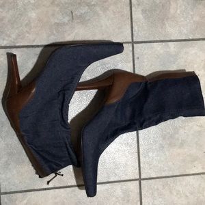 Treat yourself to these sexyDonald Pliner boots